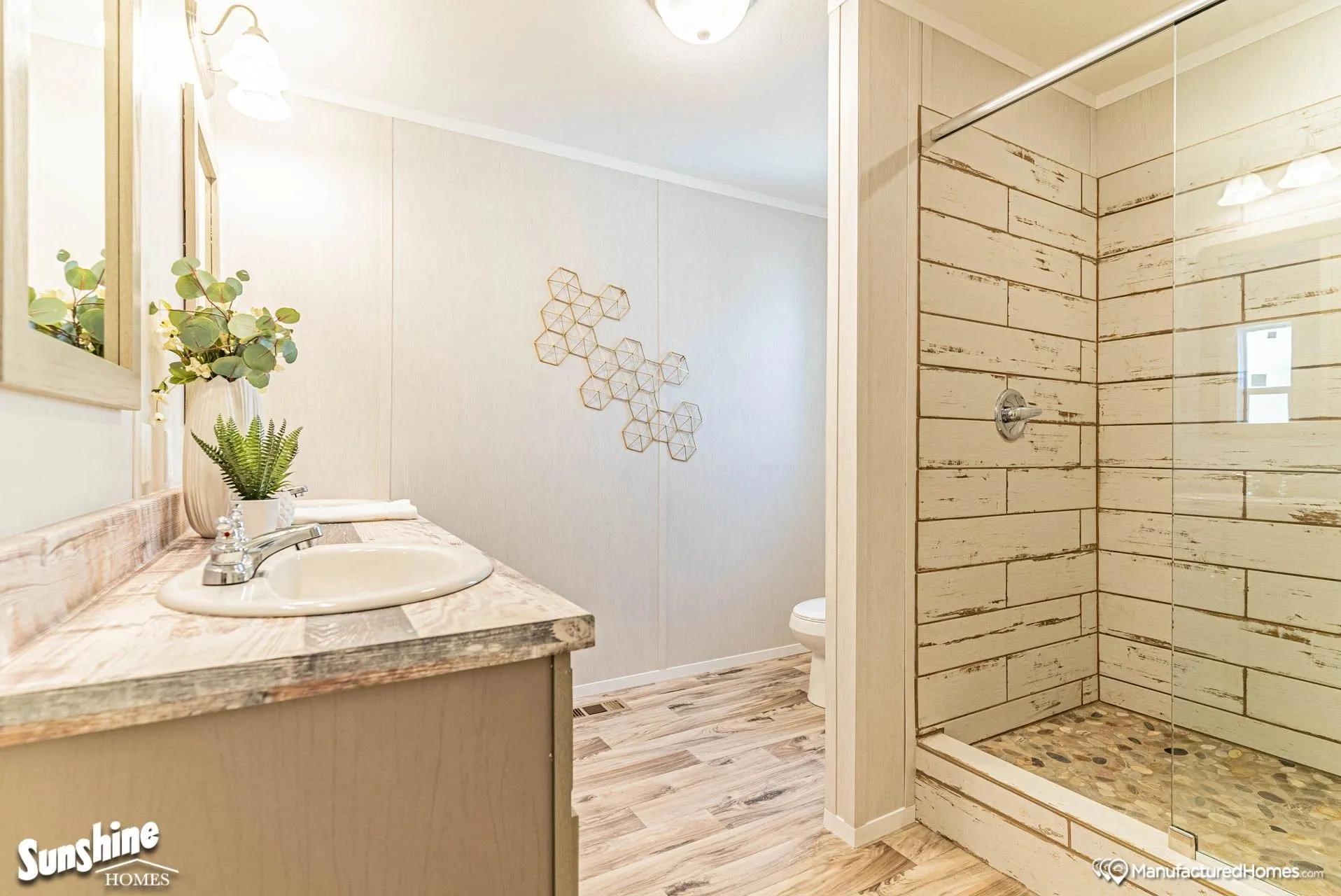 The Ivy Dream Single Wide home by Sunshine Homes for sale at Gulf South Homes in Houma, Louisiana